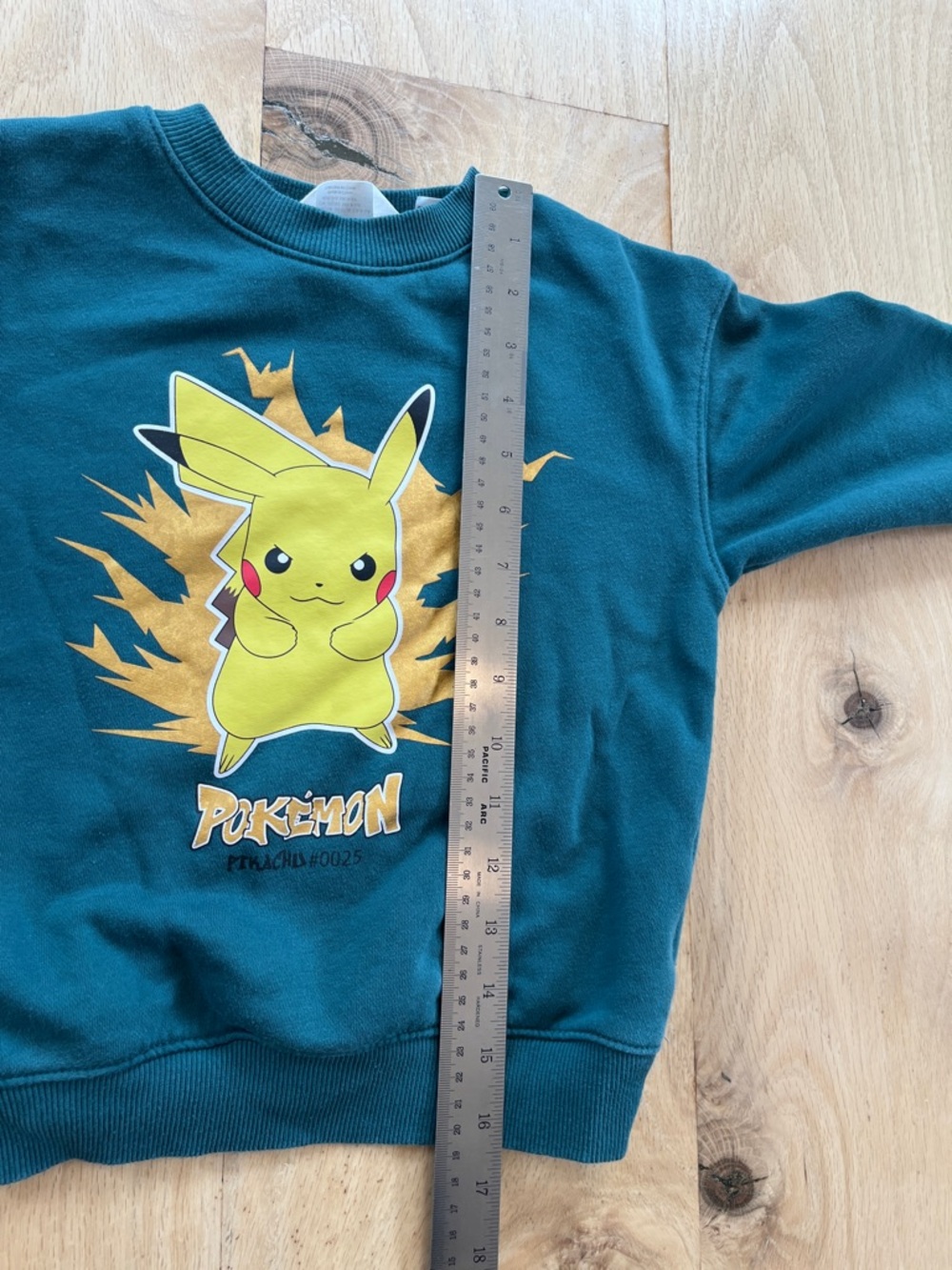 Kids' H&M Teal Pikachu Sweatshirt - Picture 9 of 10